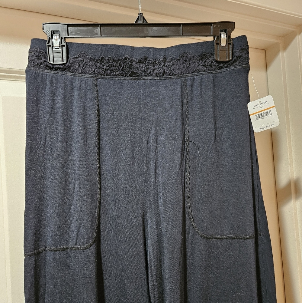 Free People Maddie PJ Lounge Pants High Rise Wide Leg Lace Stretchy Black Sm NWT - Picture 7 of 16